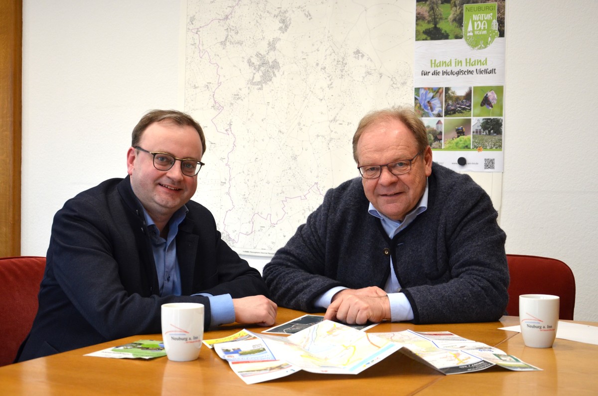 Foto (Stefanie Starke): (v. l.) MdL Stefan Meyer im Gesprch mit Brgermeister Wolfgang Lindmeier. 